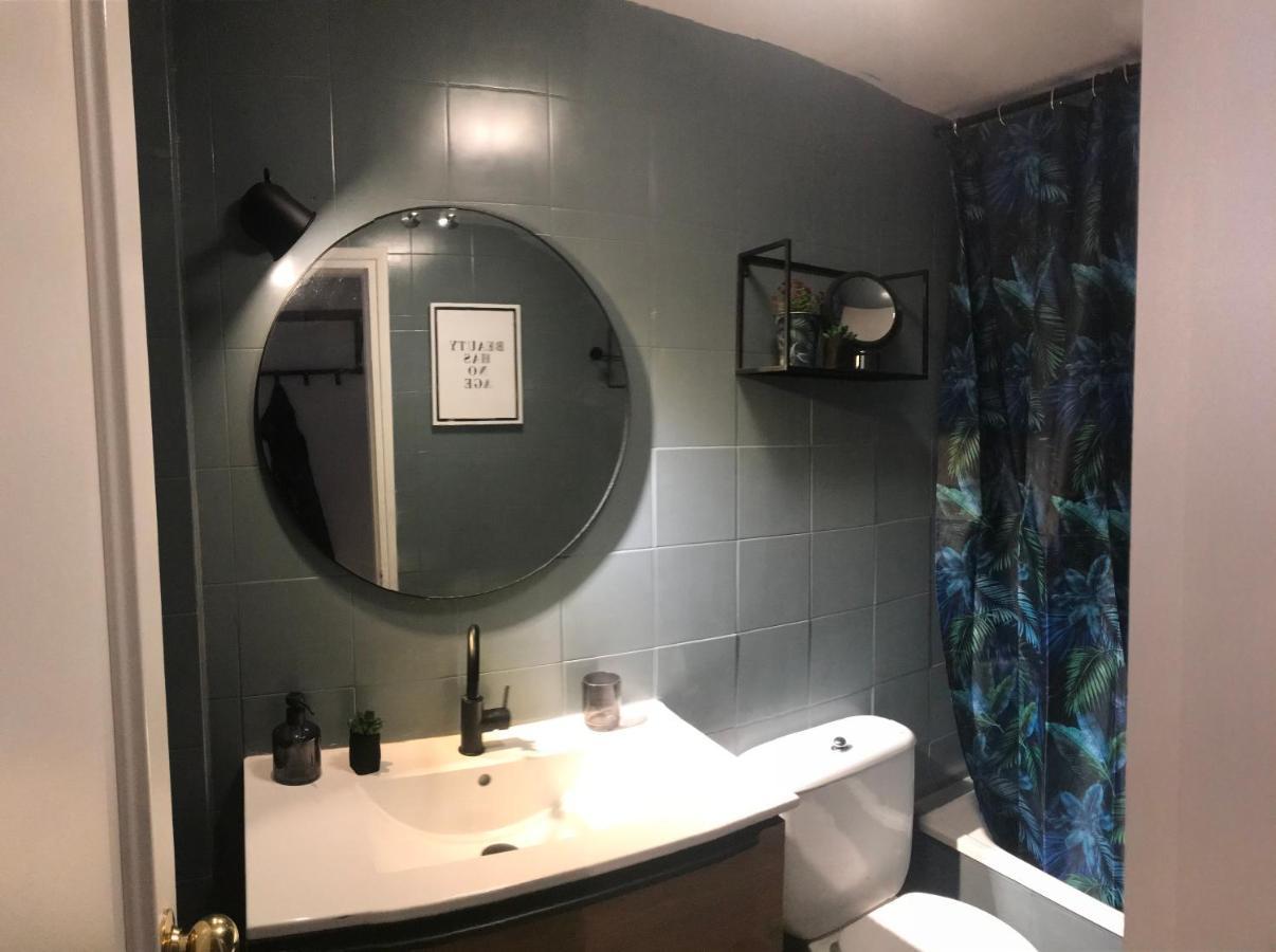 Apartamento Con Encanto Y Terraza En Barri Vell De Girona, El Cul De La Lleona Exterior foto